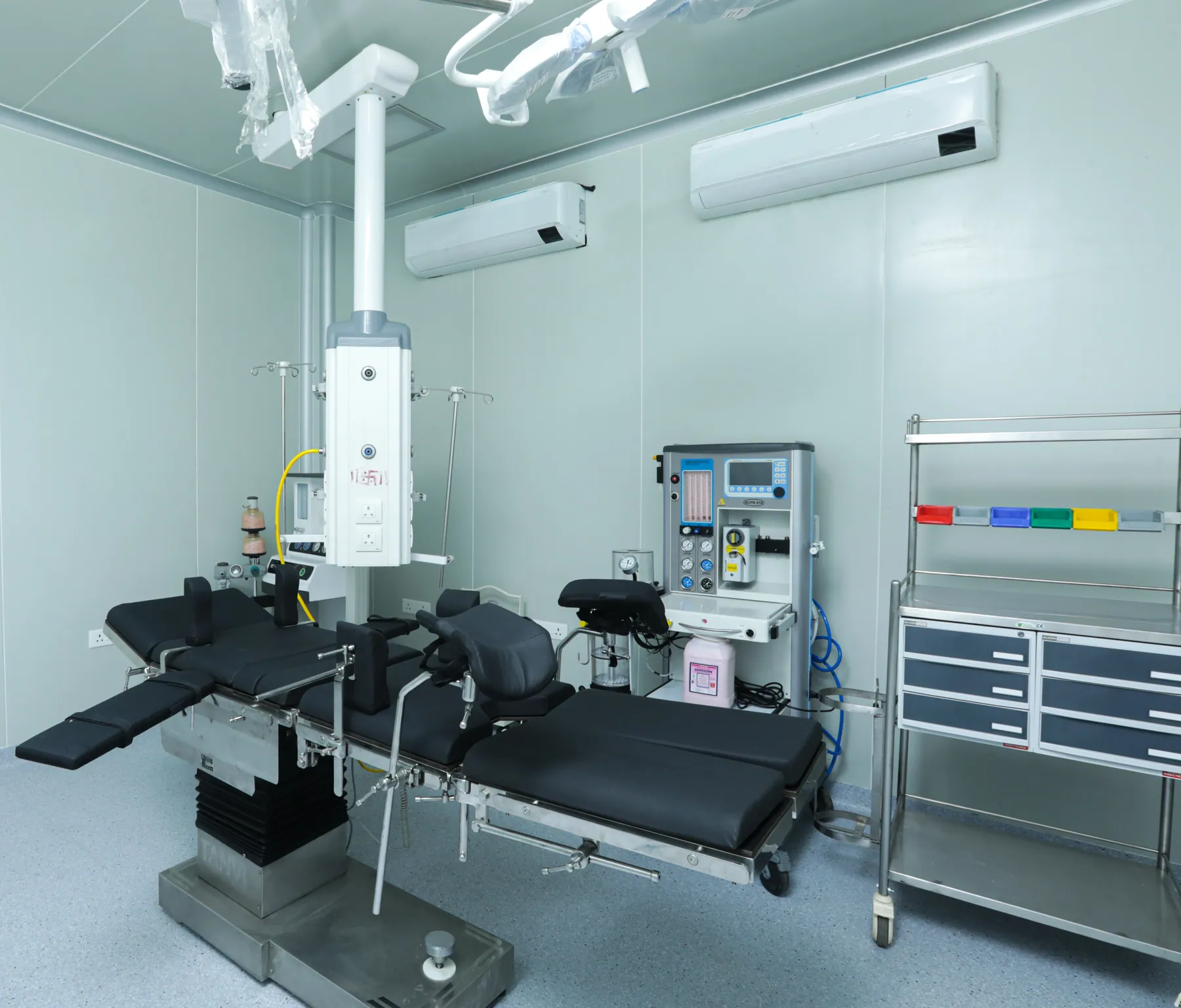 Operating theatre with surgical lights and anaesthesia equipment